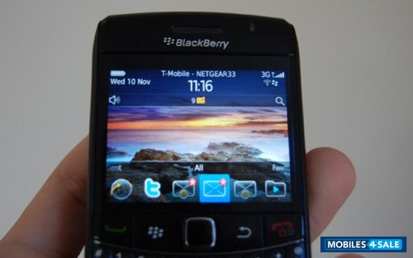 Black BlackBerry Bold 9780