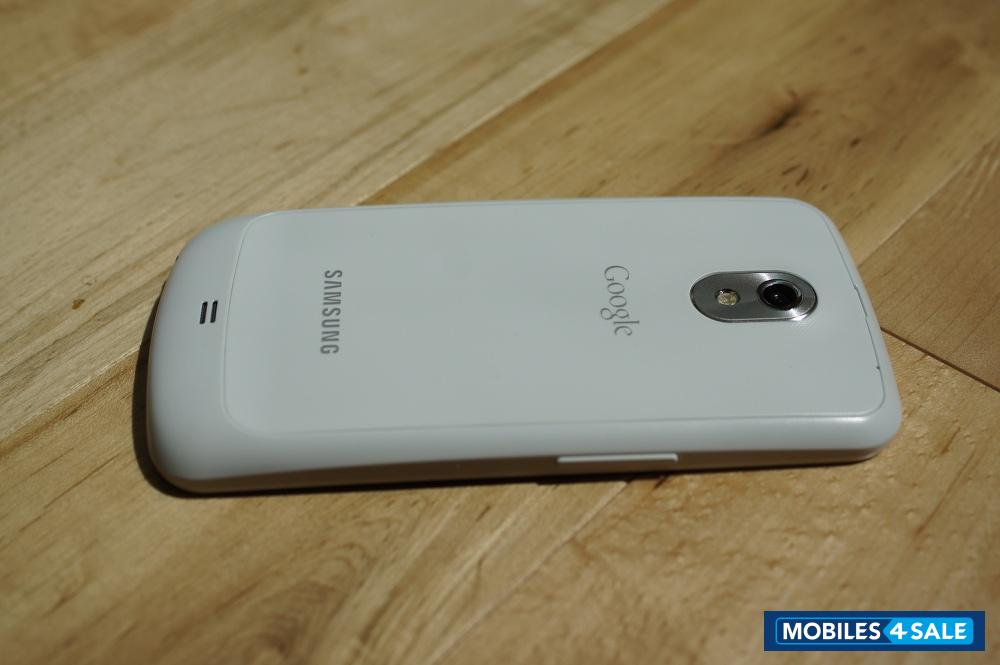 White Samsung Galaxy Nexus