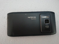 Black Nokia N8