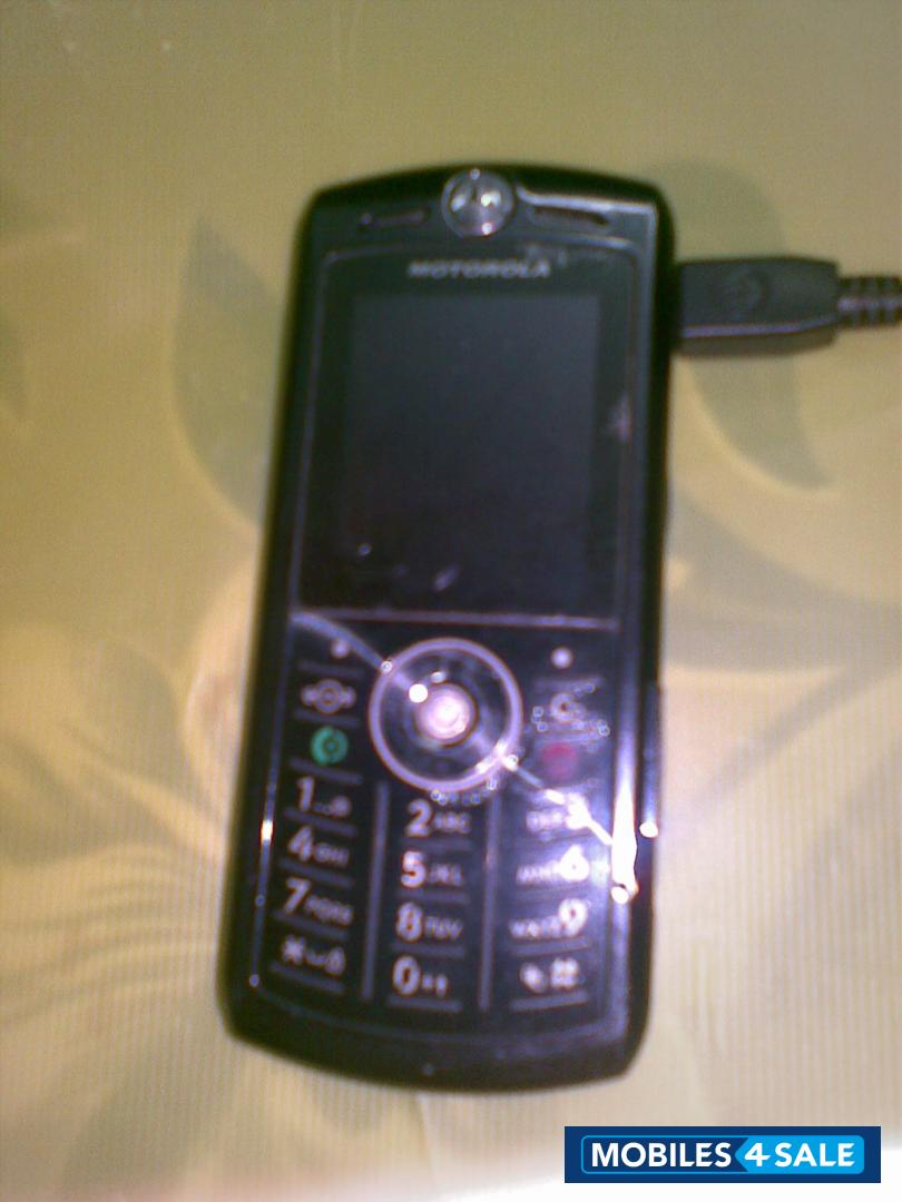 Black Motorola SLVR-L7