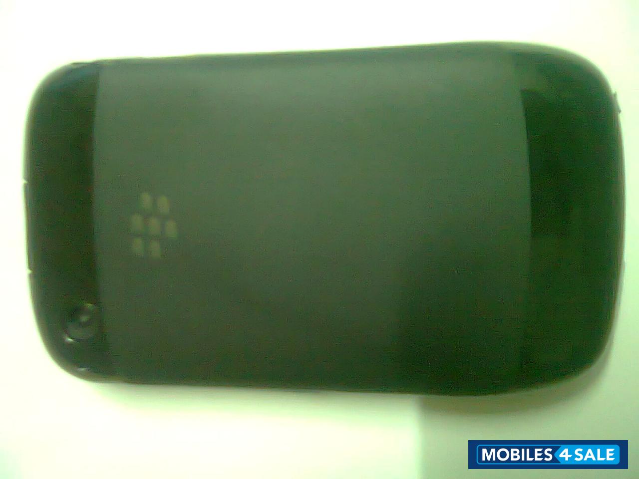 Black BlackBerry Curve 9300