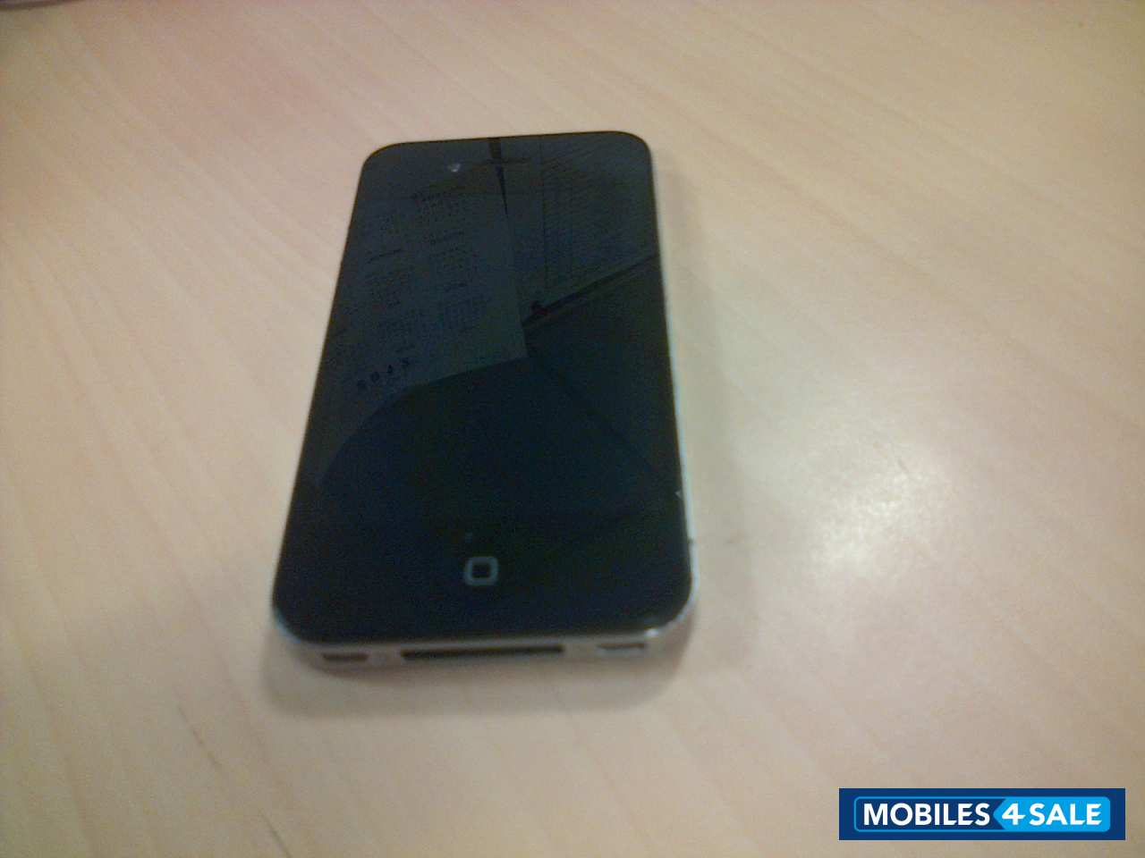 Black Apple iPhone 4