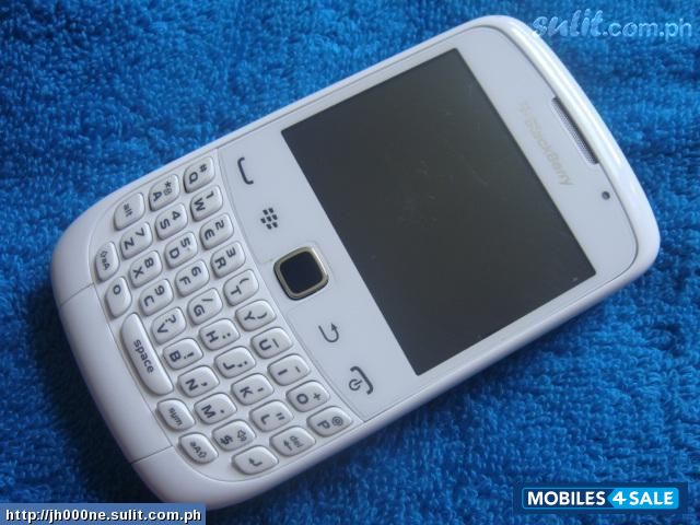 White BlackBerry Curve 9300