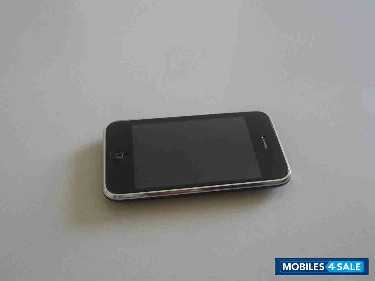 Black Apple iPhone 3GS