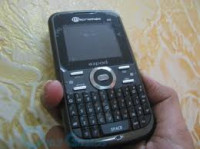 Black Micromax Q2