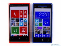 Black Nokia Lumia 800