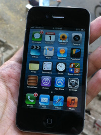 Black Apple iPhone 4