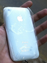 White Apple iPhone 3GS