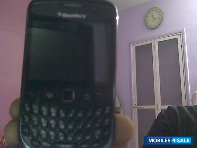 Black BlackBerry Curve 9300