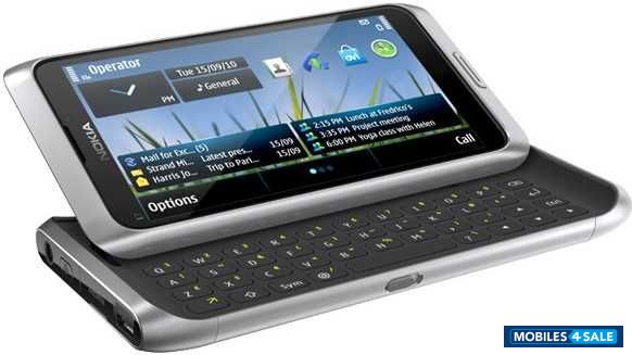 Black Nokia E7-00