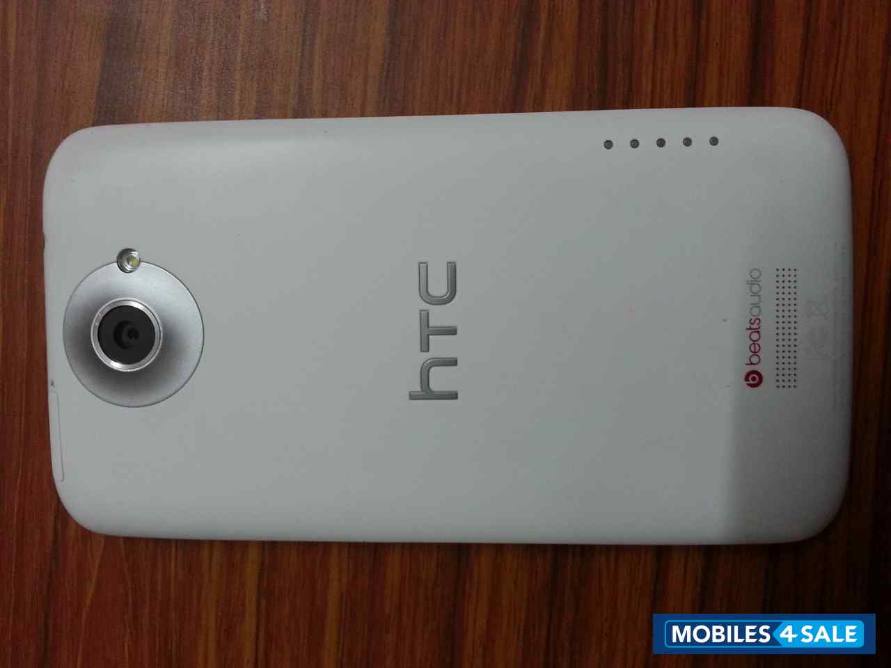 White HTC One X