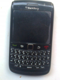 Black BlackBerry Bold 9780