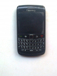 Black BlackBerry Bold 9780