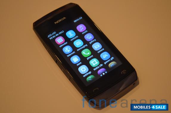 Black Nokia Asha 305