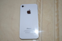 White Apple iPhone 4S