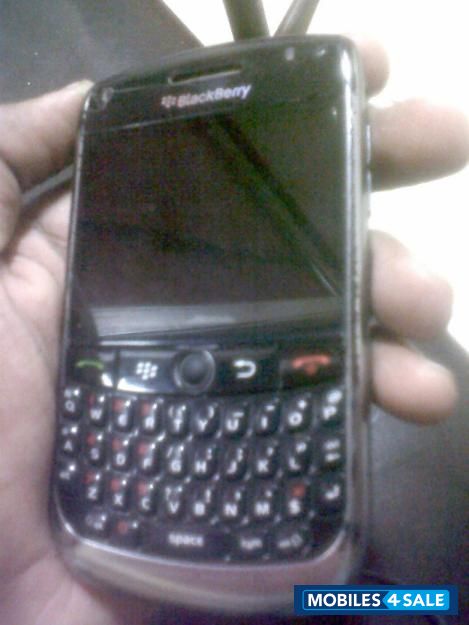 Black BlackBerry Curve 8900