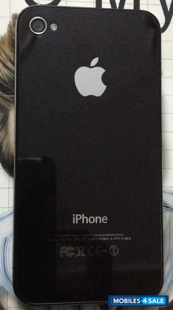 Black Apple iPhone 4