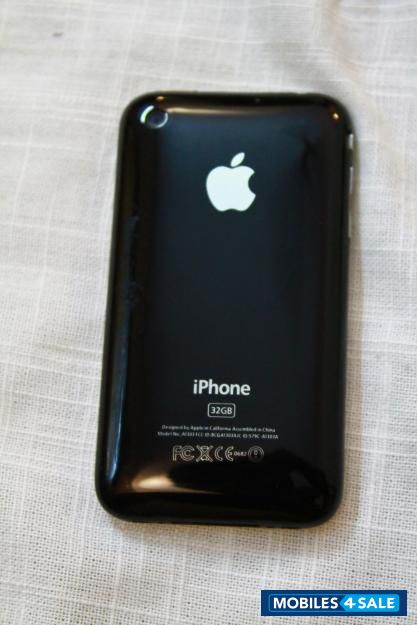 Black Apple iPhone 3GS