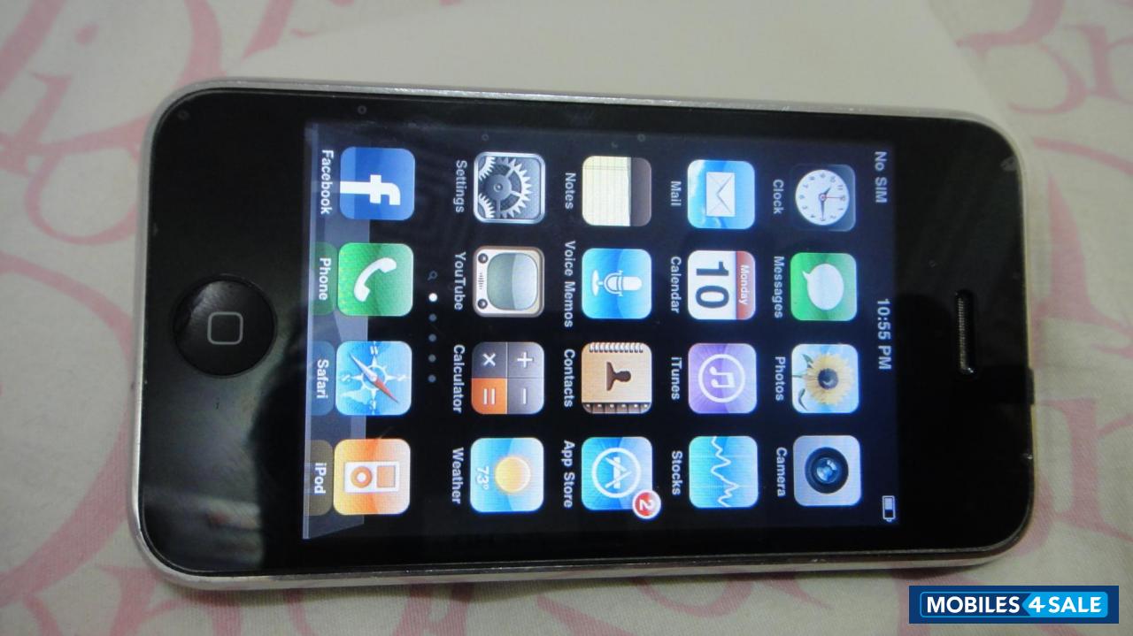 Black Apple iPhone 3GS