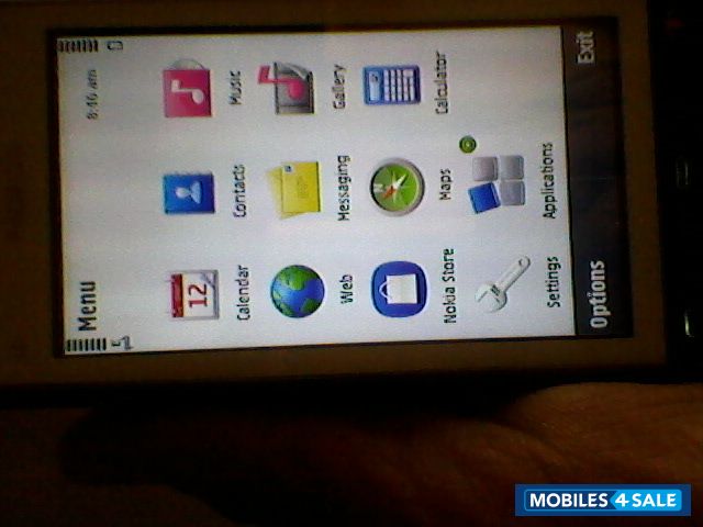 White Nokia C5-05