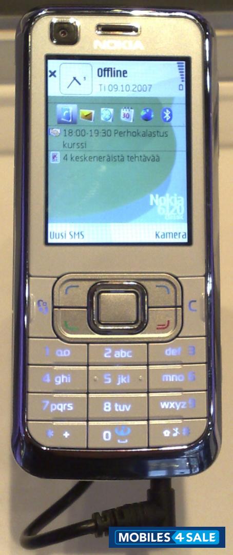 White With Pure Silver Nokia 6120 classic