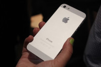 White Apple iPhone 5