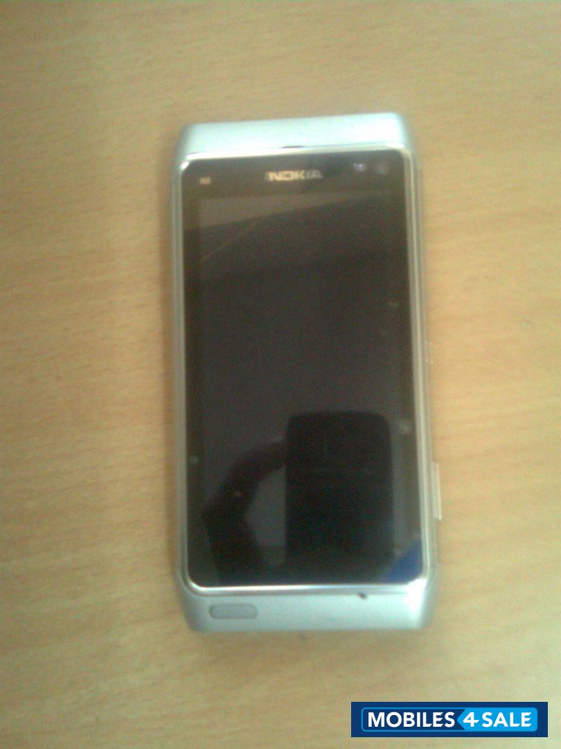 Nokia N8