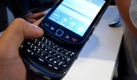 Black BlackBerry Torch 9800