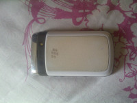 White BlackBerry  bold 3 9780