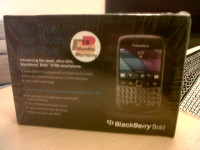 Black BlackBerry Bold 9790