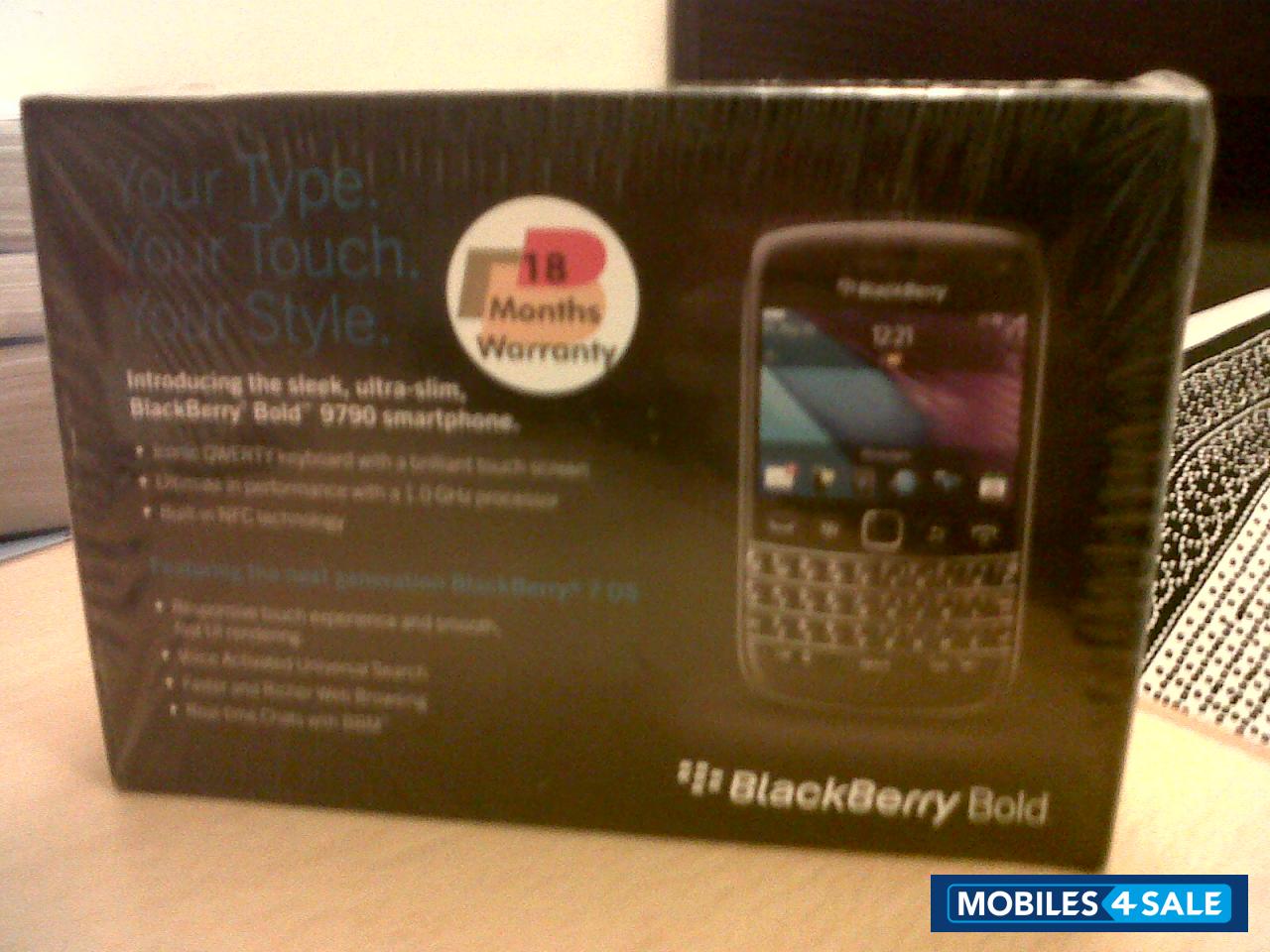 Black BlackBerry Bold 9790