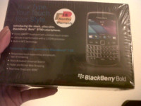 Black BlackBerry Bold 9790