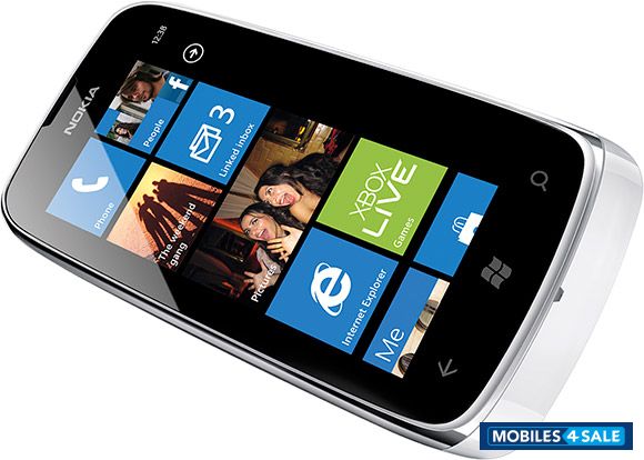 Black Nokia Lumia 610