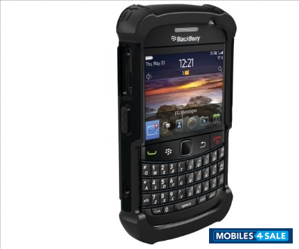 Black BlackBerry Bold 9780