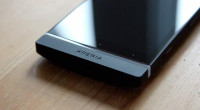 Black Sony Xperia S