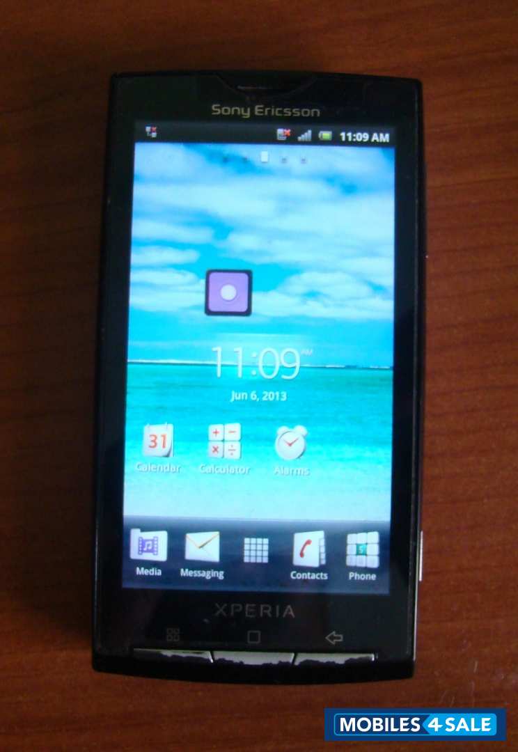 Black Sony Ericsson Xperia X10