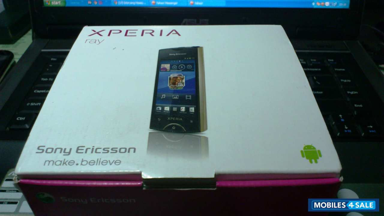 Golden Sony Xperia ray