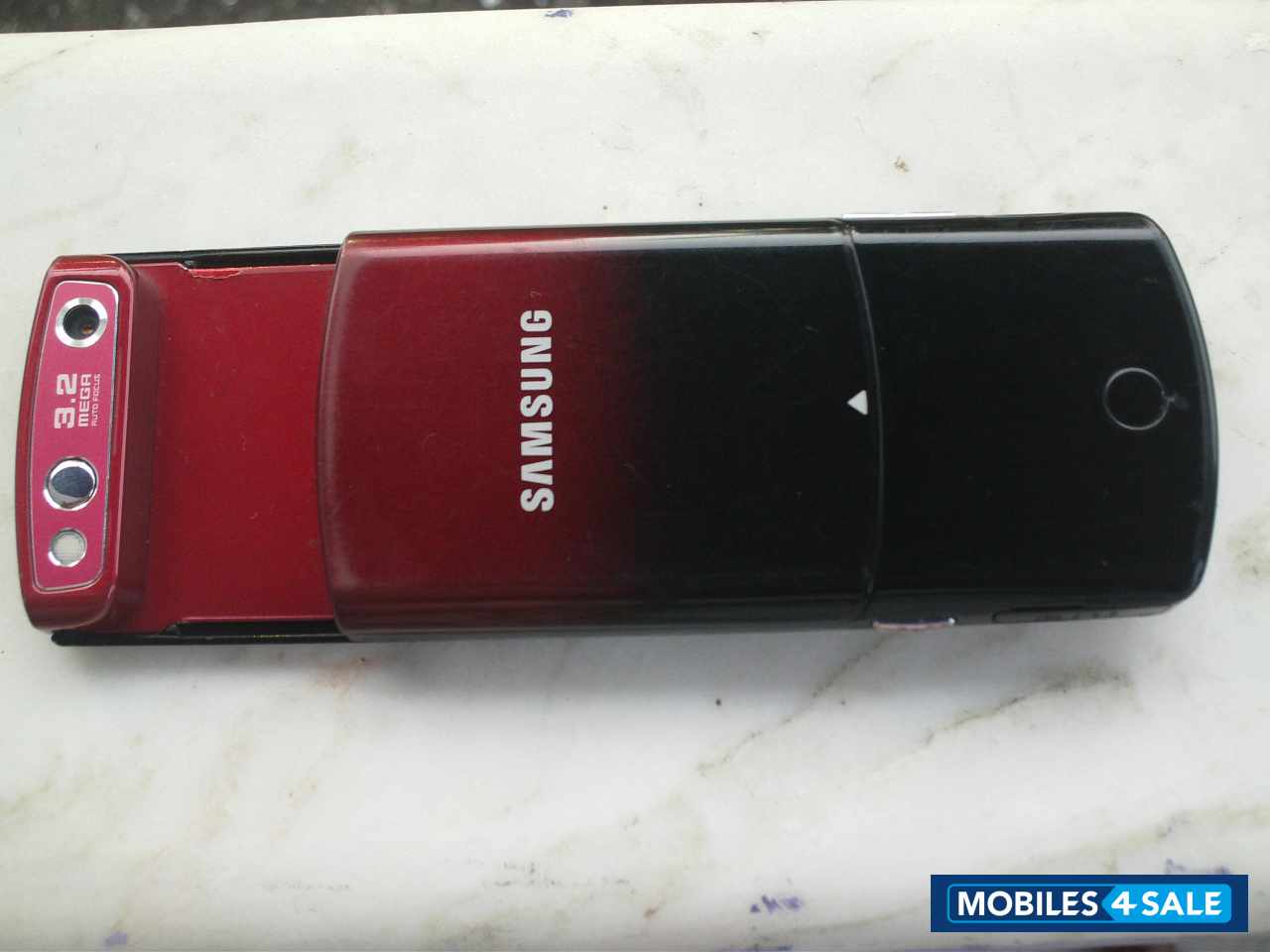 Red/black Samsung Metro 5200