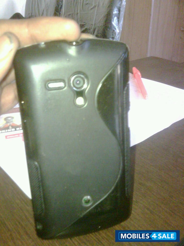 Black Sony Xperia neo L