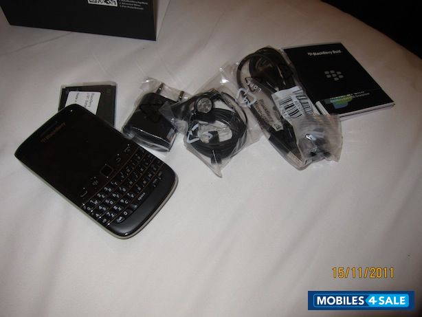 Black BlackBerry Bold 9790