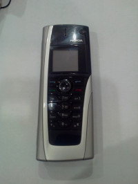 Grey / Black Nokia 9500 Communicator