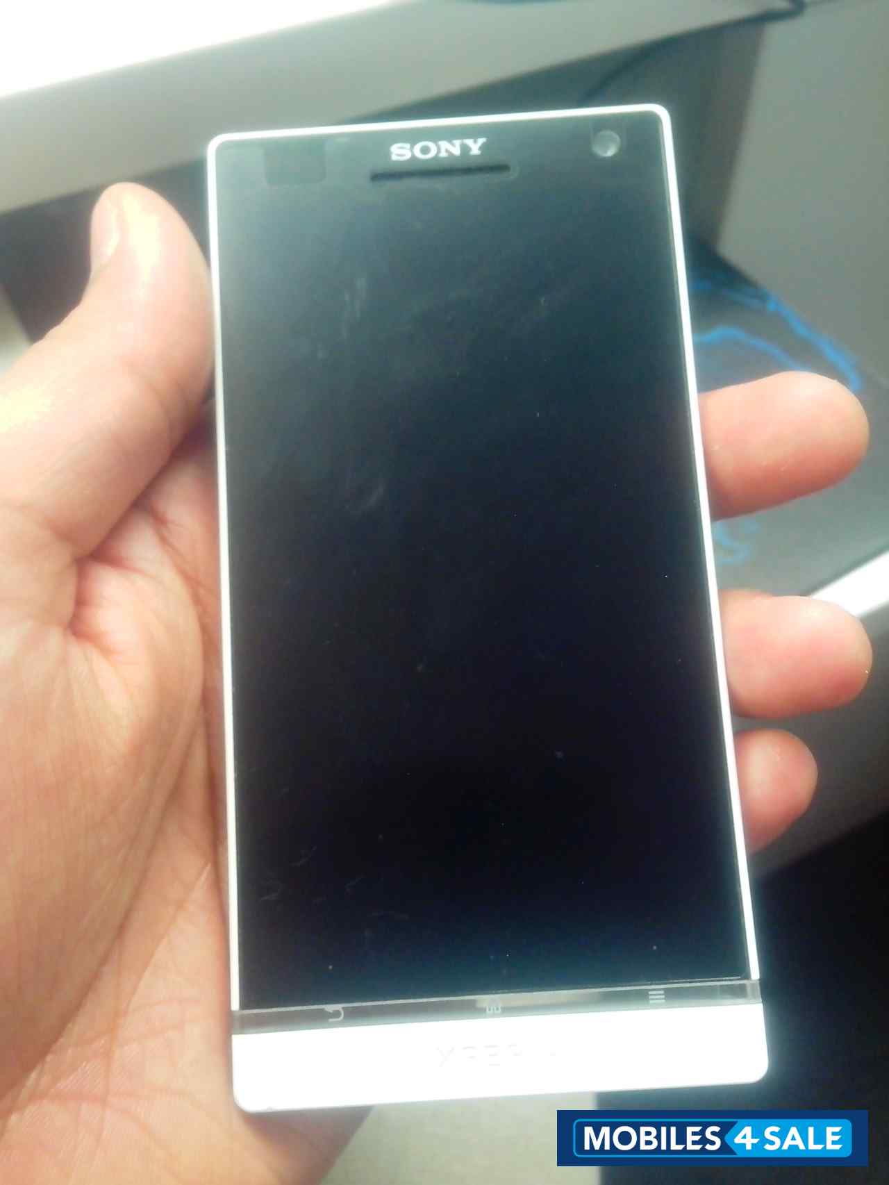 White Sony Xperia S