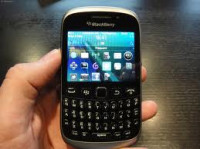 Black BlackBerry Curve 9320