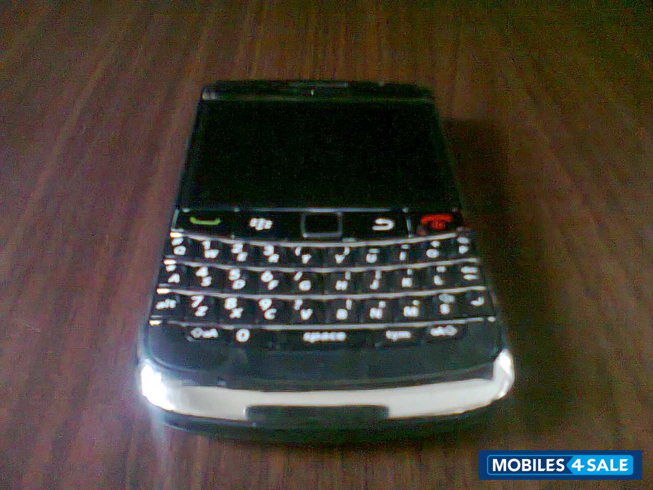 Black BlackBerry Bold 9700