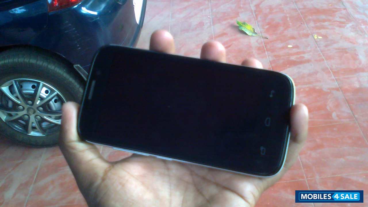 Black Xolo A700