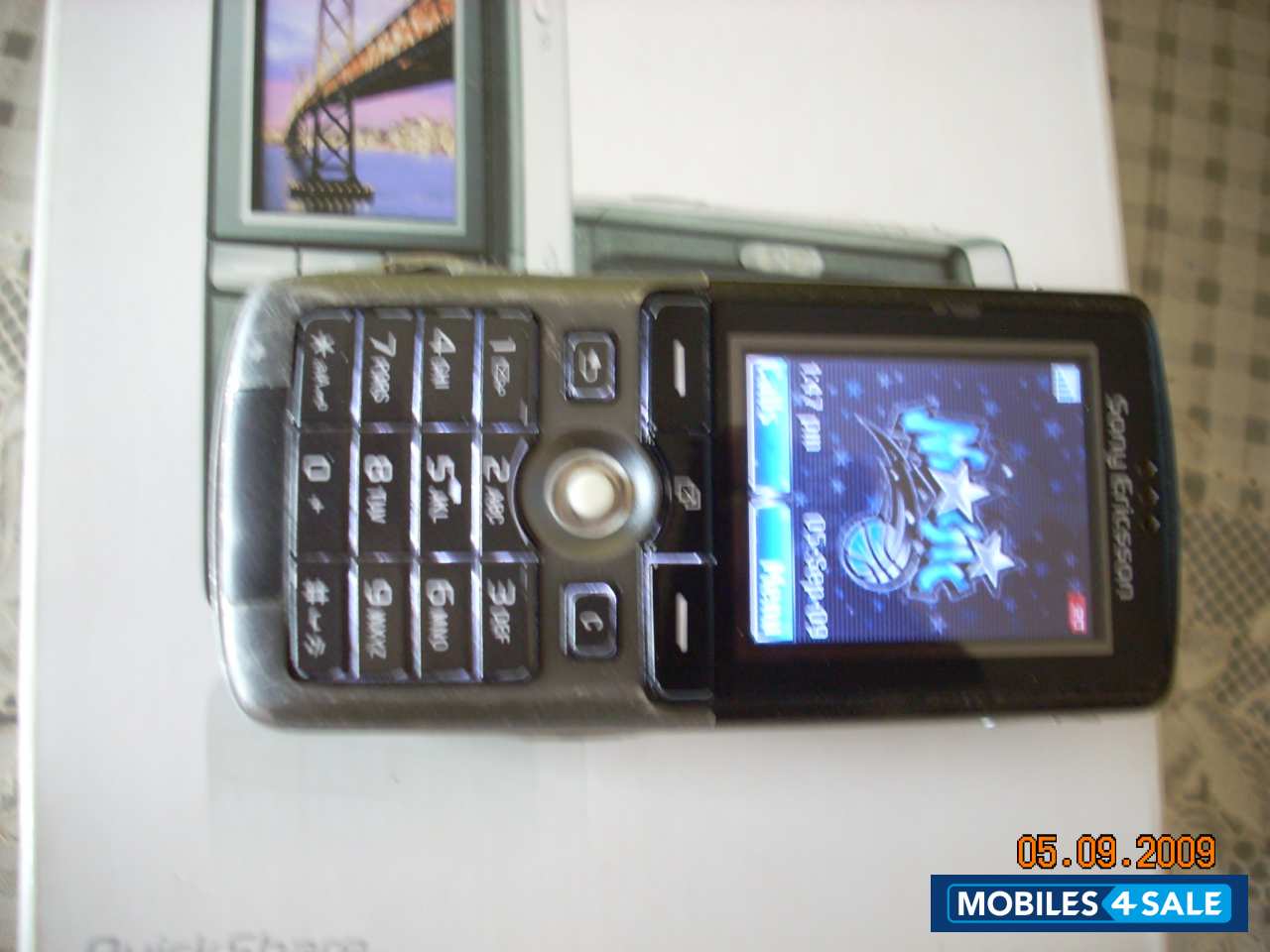 Black Sony Ericsson K750