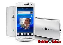 White Sony Ericsson Xperia neo