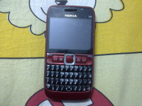 Red Nokia E63