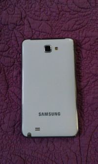 White Samsung Galaxy Note