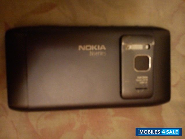 Black Nokia N8